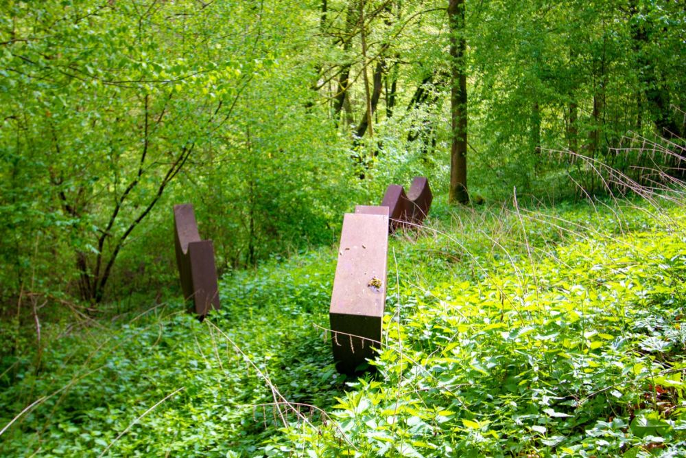 Skulpturen im Wald